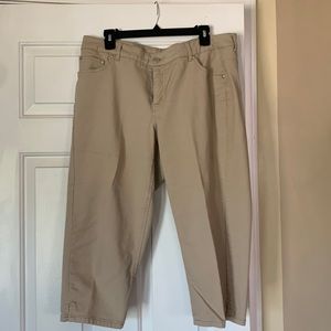 Khaki capri jeans